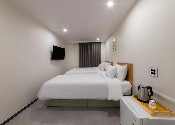 Stayz437 Jongno Hotel 2*