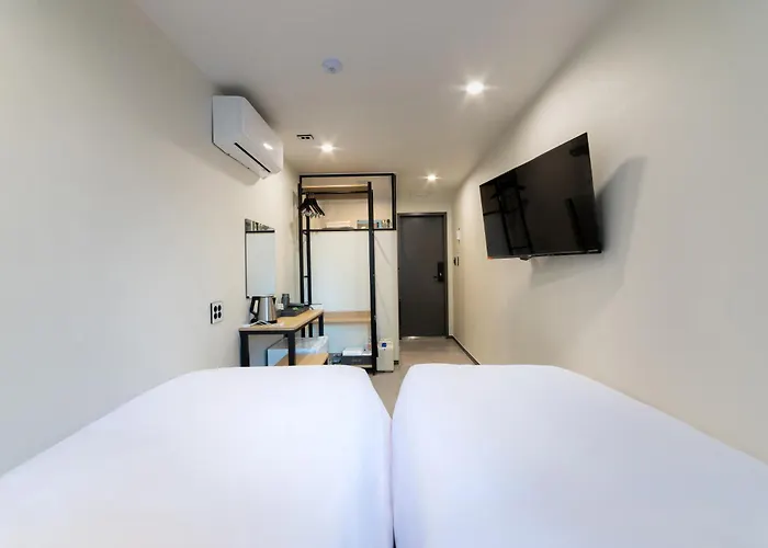 Stayz437 Jongno Hotel 2*